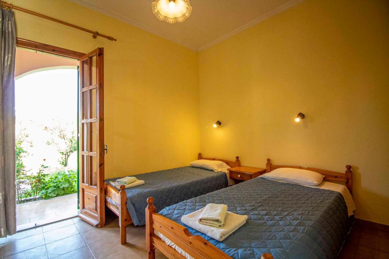 Tzoras‌ ‌Apartments‌ ‌Roda‌ ‌Corfu‌ Litheres Εξωτερικό φωτογραφία